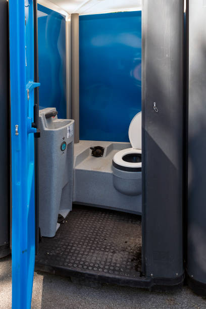 Portable Toilet Options We Offer in Kenova, WV